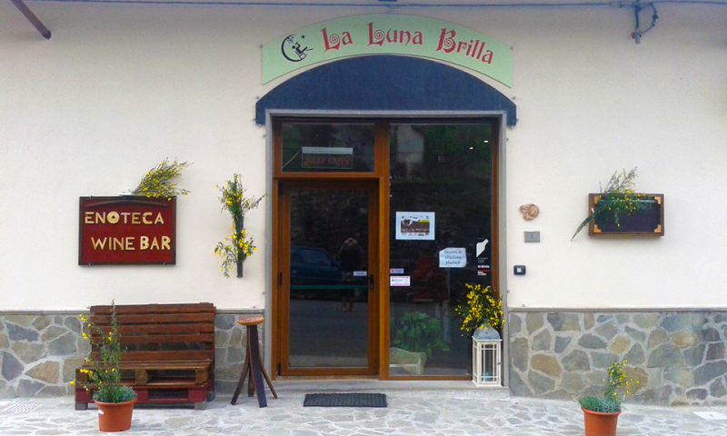 Enoteca 'la Luna Brilla'